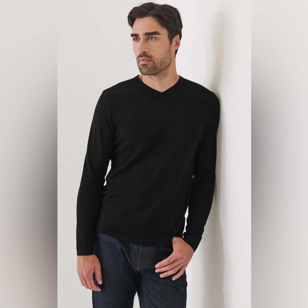 Patrick assaraf V-Neck merino Black Sweater small